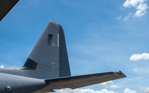 Balikatan 25: 353 SOW, U.S. NSW load CCA