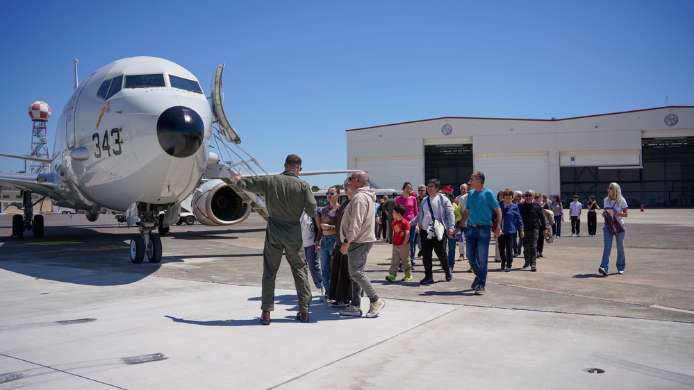 VP-5 OPERATIONS AT NAVAL AIR STATION SIGONELLA