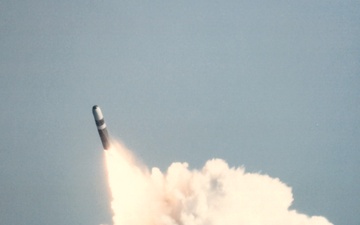 USS Tennessee PEM-8 launch