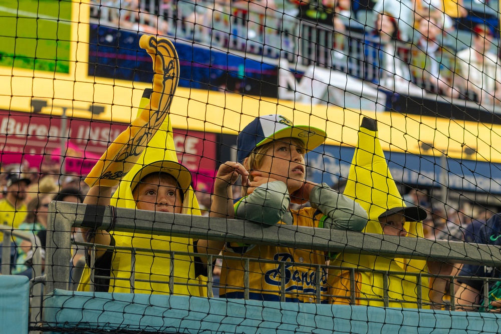U.S. Army Parachute Team Skydives Into Nissan Stadium For Savannah Bananas Ballgame