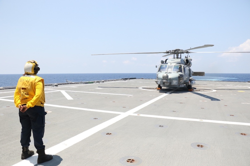 USS Omaha Conducts Bilateral Operations with Royal Australian Navy in South China Sea