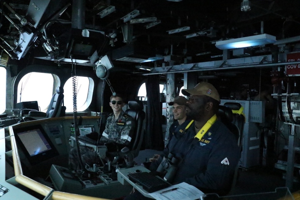 :  USS Omaha Conducts Bilateral Operations with Royal Australian Navy in South China Sea