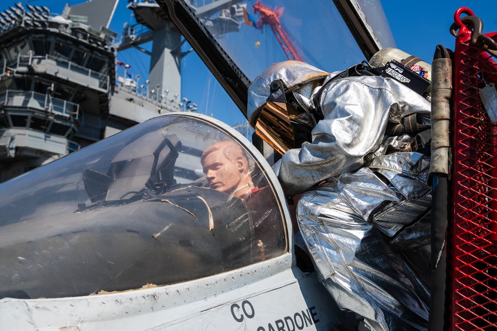 George Washington Sailors Conduct Flight Deck Drills