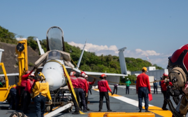 George Washington Sailors Conduct Flight Deck Drills
