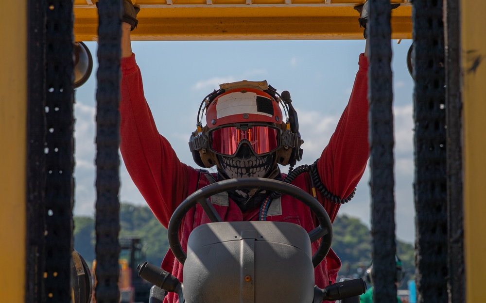 George Washington Sailors Conduct Flight Deck Drills