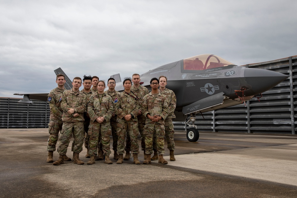 U.S. Airmen tour F-35B Lightning II aircraft during exercise Freedom Flag 25-1