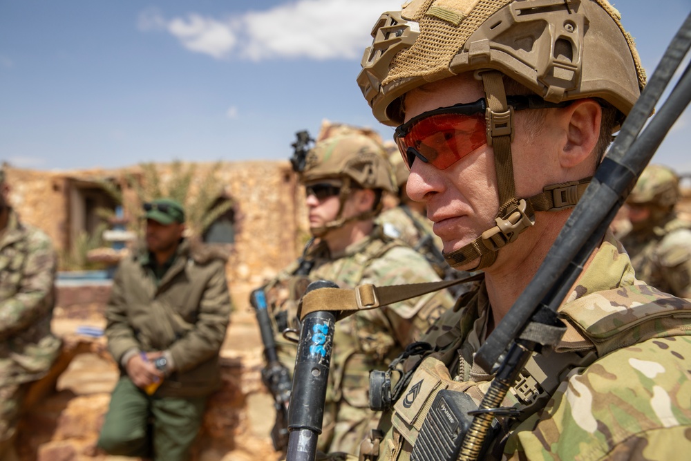 Strengthening Partnerships: U.S. and Syrian Forces Train Side by Side