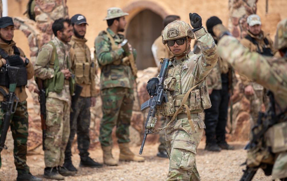 Clear Signals: U.S. Soldier Demonstrates Tactical Communication in Syria