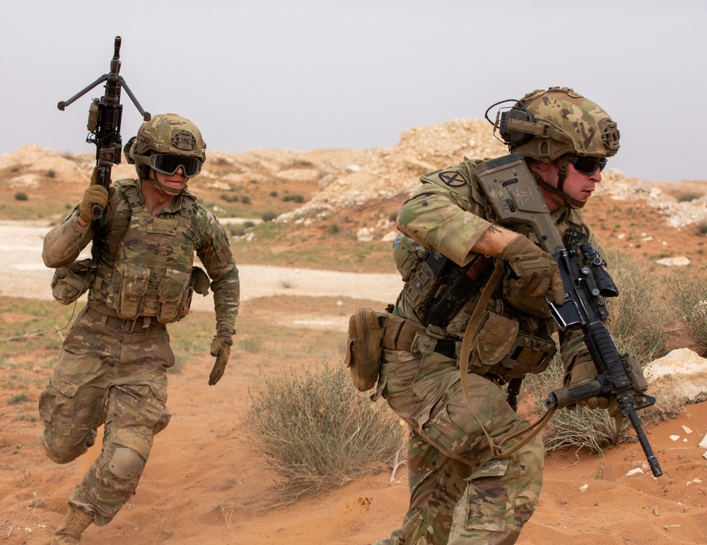 U.S. Army Soldiers train on Infantry Maneuver Range