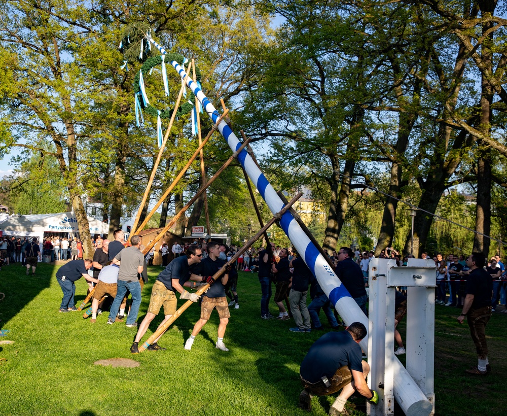 Grafenwoehr Maypole Festival
