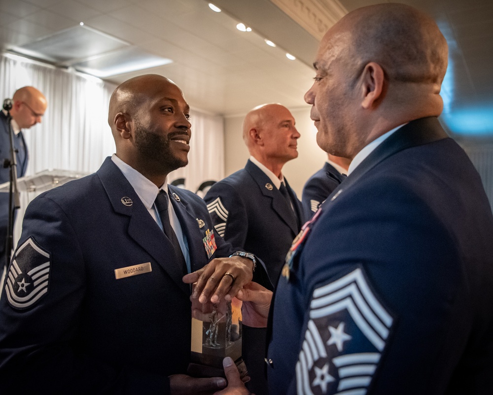 Kentucky Air National Guard's top Airmen honored