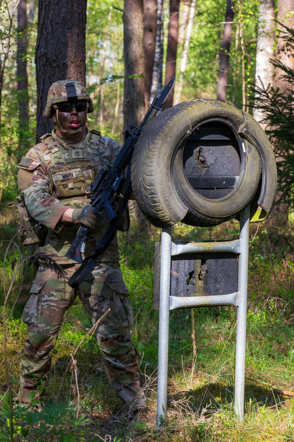 1-6 FAR Soldiers attack the Bayonet Assault Course on Grafenwoehr Training Area