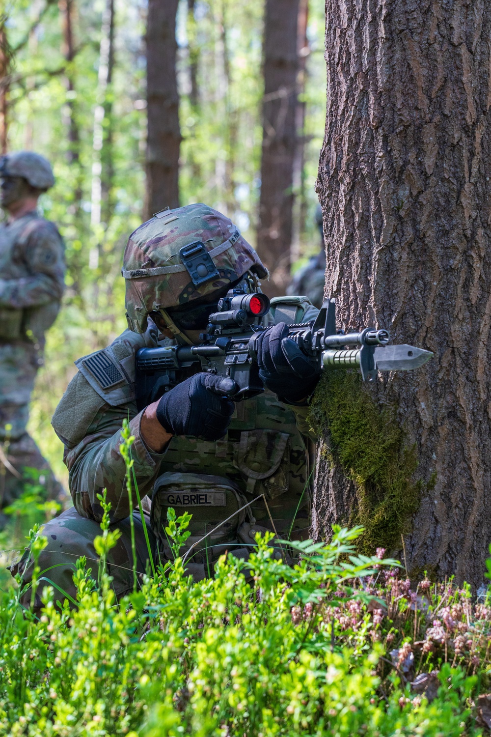 1-6 FAR Soldiers attack the Bayonet Assault Course on Grafenwoehr Training Area