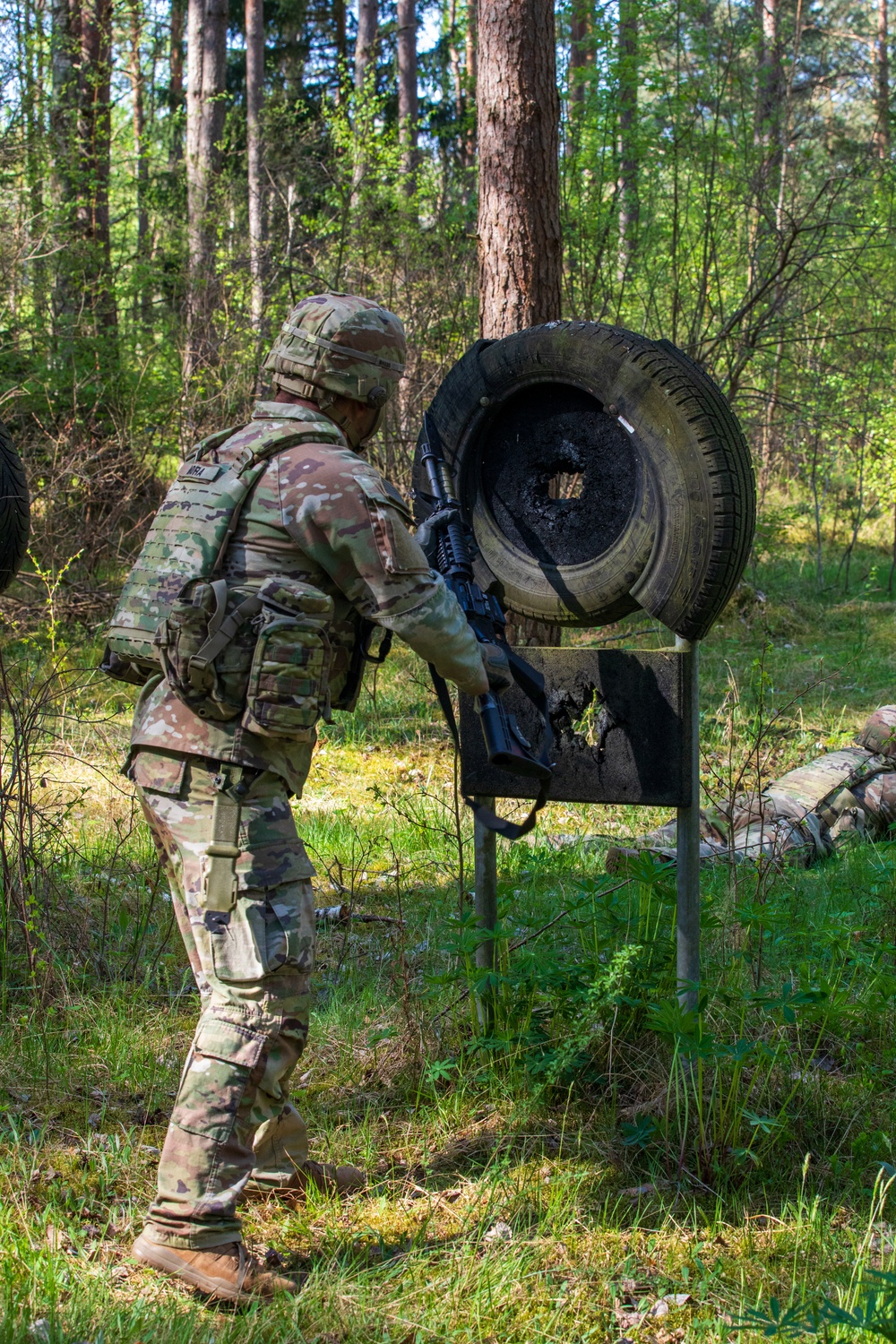 1-6 FAR Soldiers attack the Bayonet Assault Course on Grafenwoehr Training Area