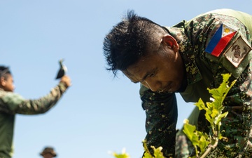Balikatan 25: 3d LCT Conducts Bilateral Jungle Survival Training with Philippine Marines during MKTSO