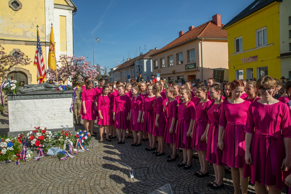 Operation Cowboy: U.S. Soldiers, German &amp; Czech communities hold festival to commemorate unique WWII battle