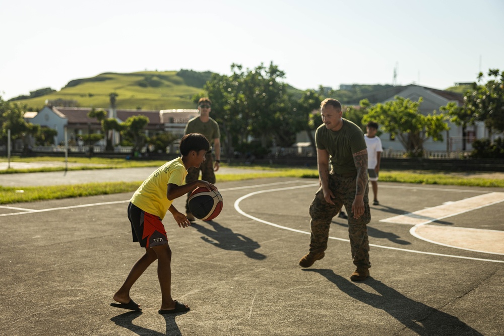Balikatan 25: 3d LCT Plays Basketball with Local Children during MKTSO