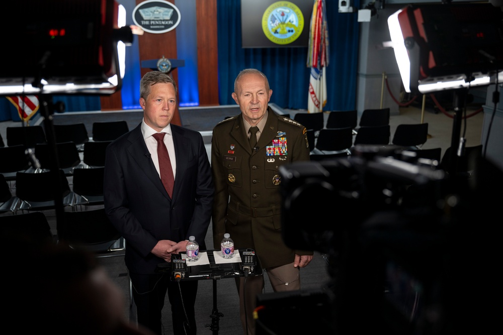 SECARMY and Army CoS Discuss Army Transformation and Acquisition Reform on &quot;Fox and Friends&quot;