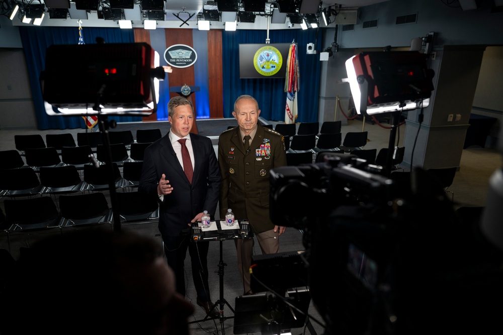 SECARMY and Army CoS Discuss Army Transformation and Acquisition Reform on &quot;Fox and Friends&quot;