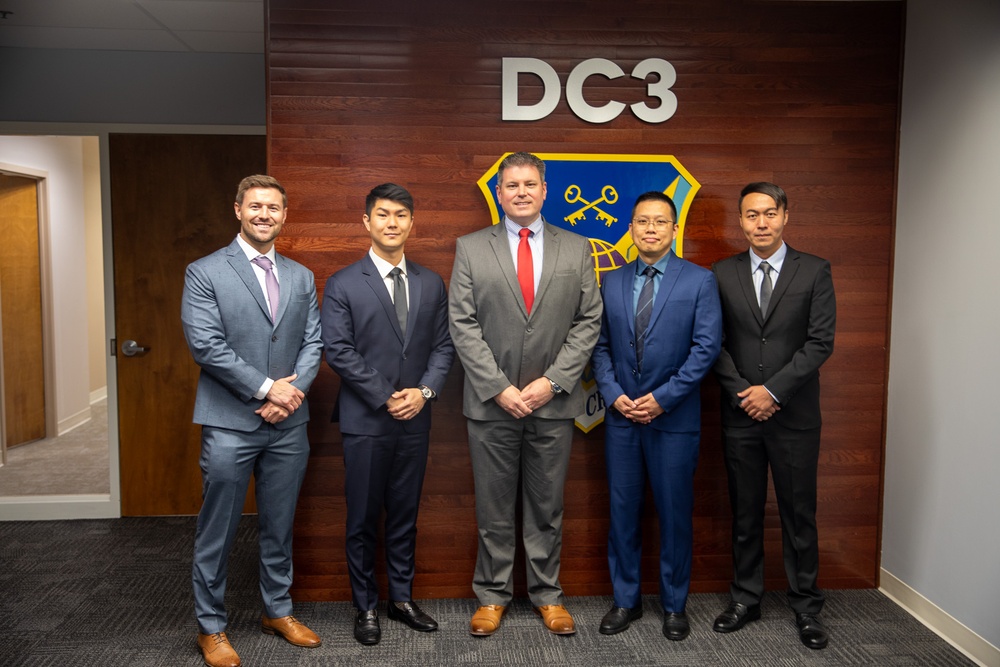 DC3 Hosts Singapore Armed Military Police Command