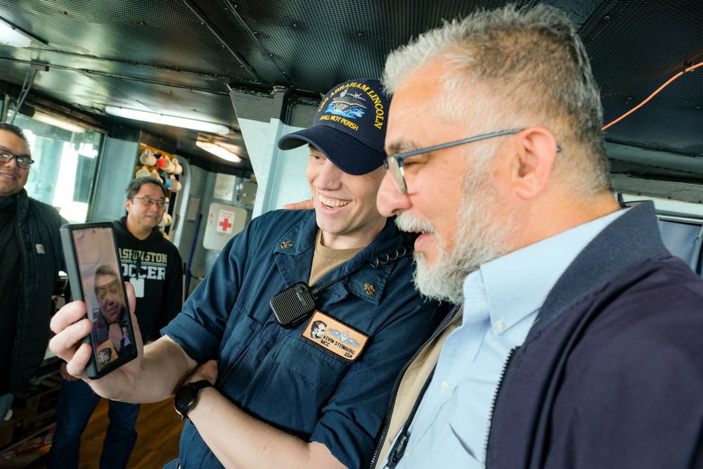 Educators Orientation Visit Aboard USS Abraham Lincoln (CVN 72)