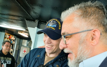 Educators Orientation Visit Aboard USS Abraham Lincoln (CVN 72)