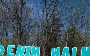 105 AW walks in denim