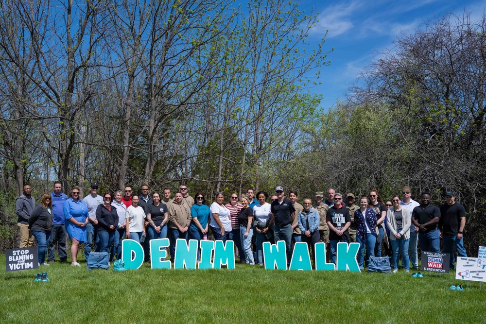 105 AW walks in denim