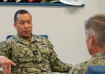 Surface warfare director visits NAVSUP