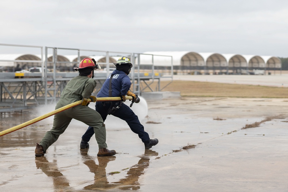 ARFF Conducts Training at MCAS Beaufort