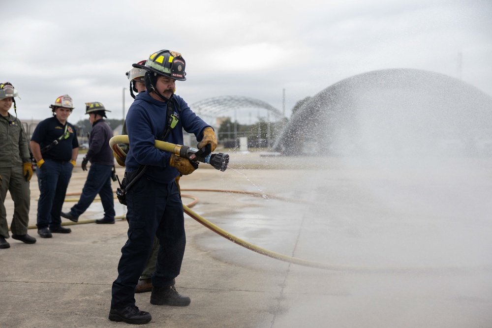 ARFF Conducts Training at MCAS Beaufort