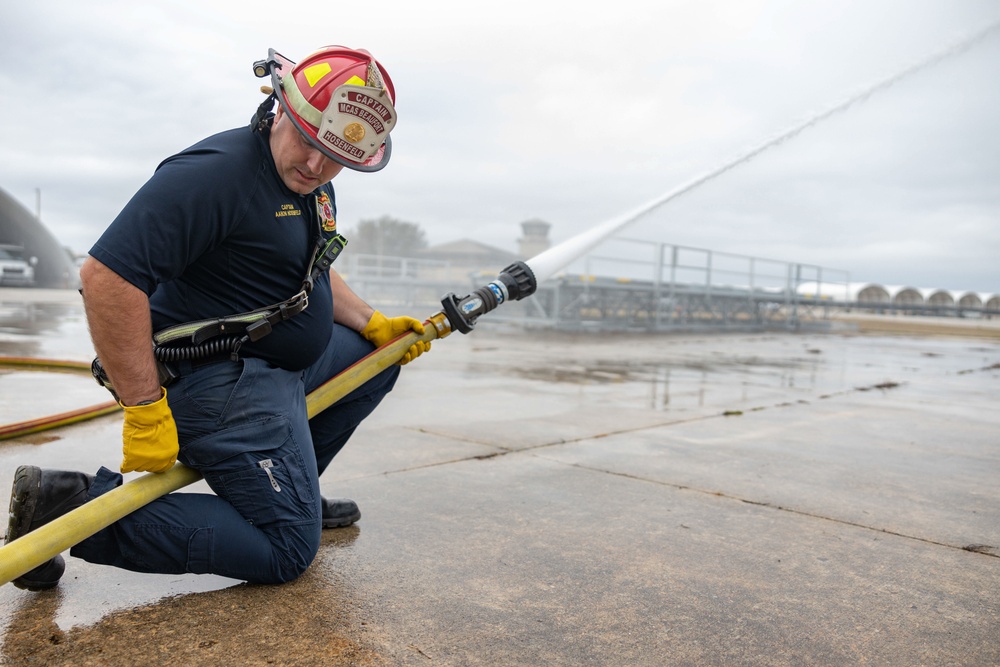 ARFF Conducts Training at MCAS Beaufort