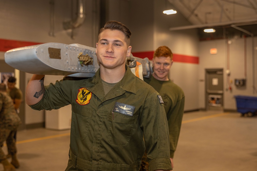 MALS-31 bomb rack maintenance
