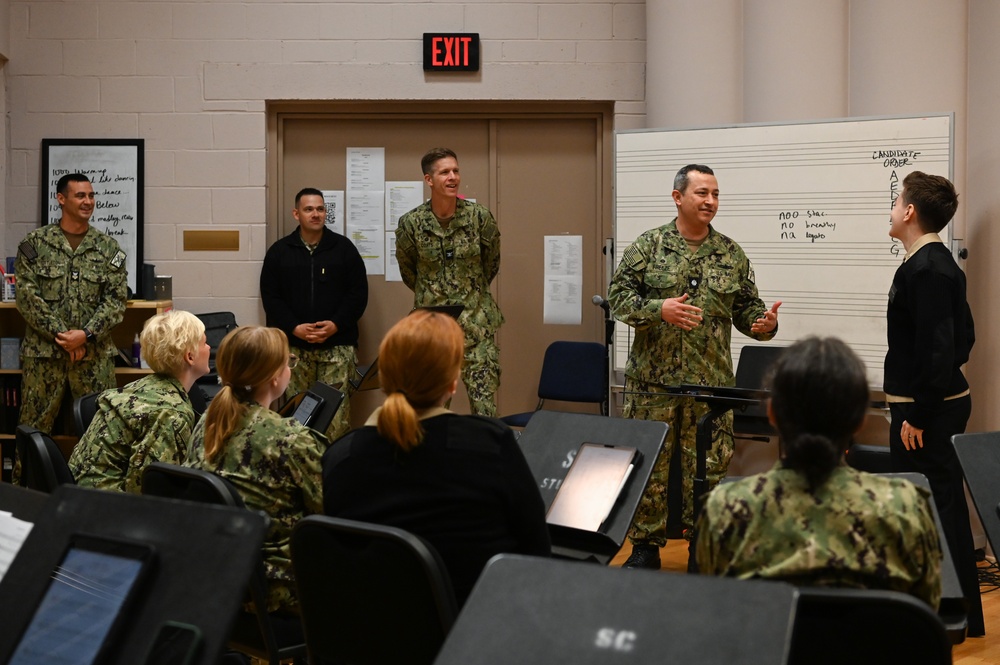 Cmdr. Joshua Freeze visits U.S. Navy Band