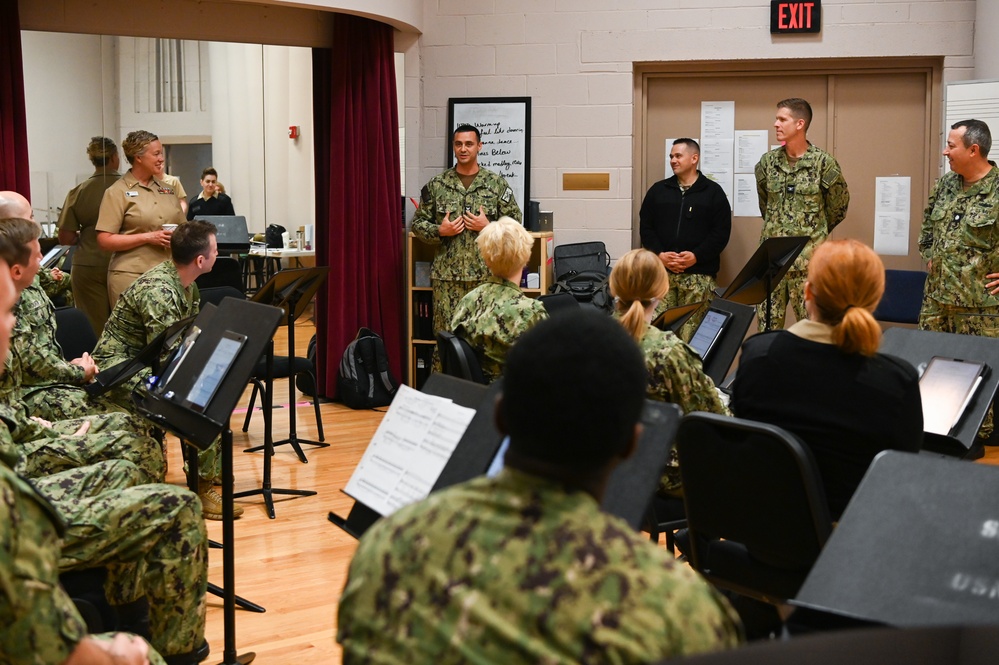 Cmdr. Joshua Freeze visits U.S. Navy Band