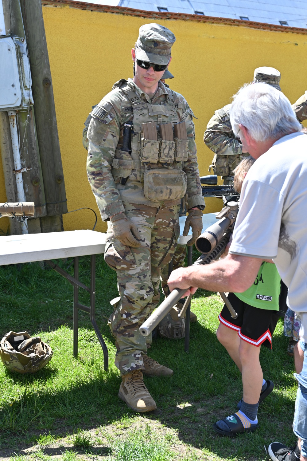Operation Cowboy: 2CR Soldiers Showcase a Static Weapons Display