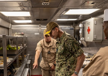 Vice Adm. Gumbleton Visits USS Bainbridge