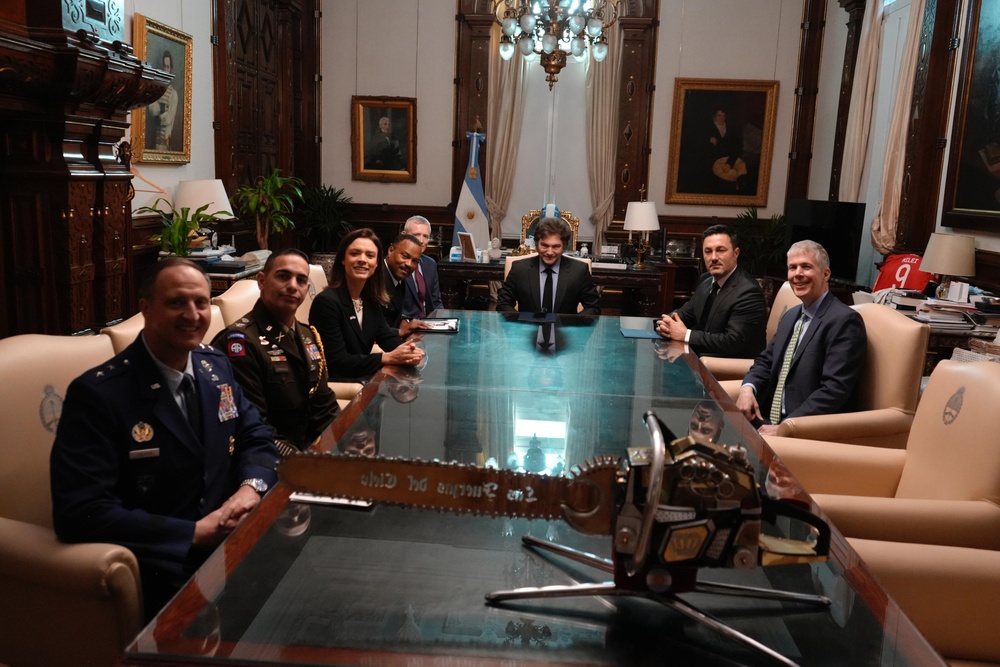 Adm. Holsey Meets with President Milei and Defense Leaders in Argentina