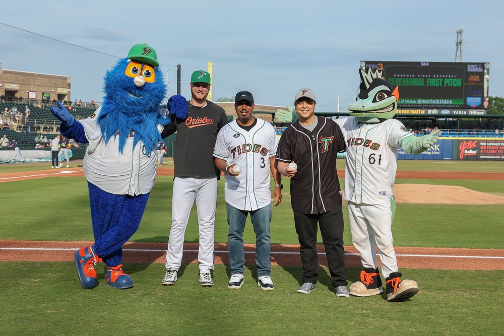 USS Iwo Jima Command Picnic at Tides' Stadium