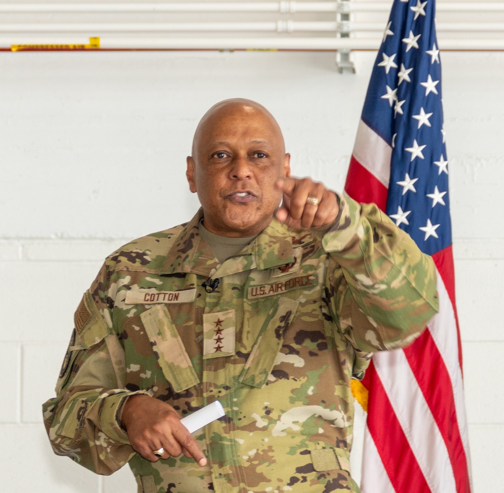 Pa. National Guard’s 171st ARW awarded the Omaha Trophy