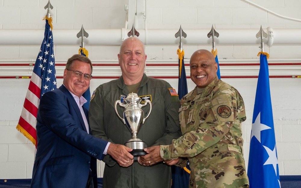 Pa. National Guard’s 171st ARW awarded the Omaha Trophy
