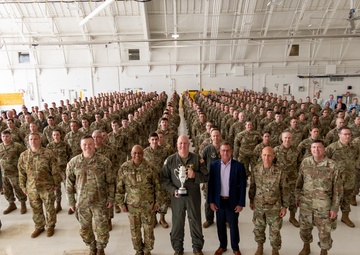 Pa. National Guard’s 171st ARW awarded the Omaha Trophy