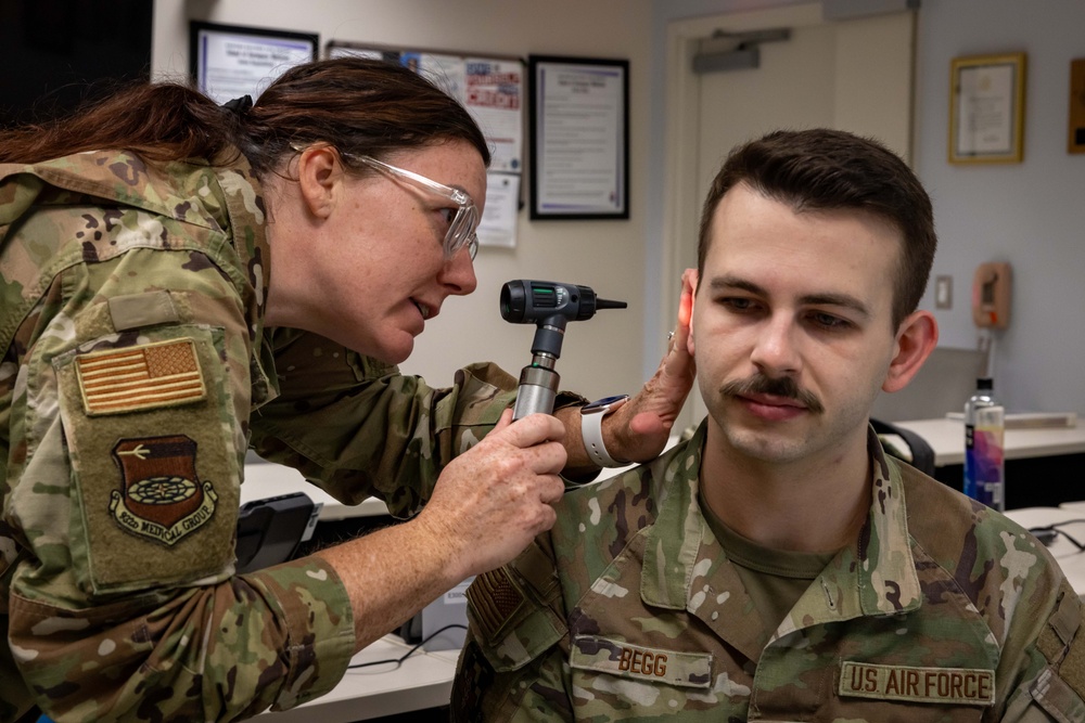 USAFSAM students practice hearing conservation techniques
