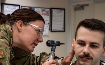 USAFSAM students practice hearing conservation techniques