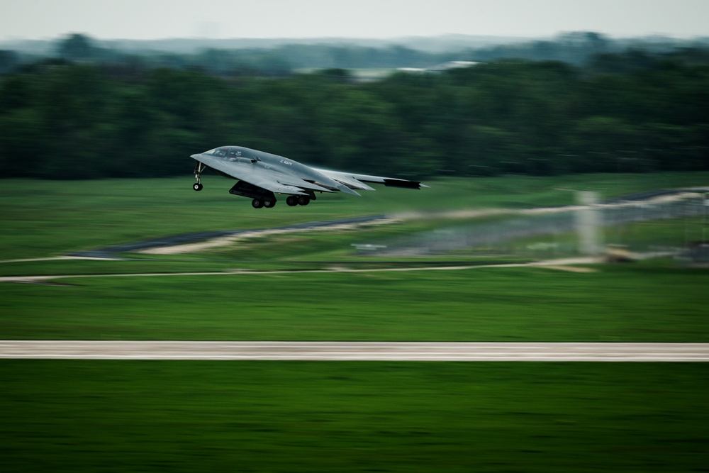 Spirits of Mississippi and Oklahoma take off at Whiteman AFB