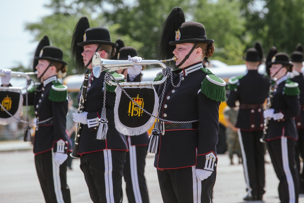 The Norwegian Army's &quot;His Majesty the King's Guard&quot; performs at Camp Lejeune