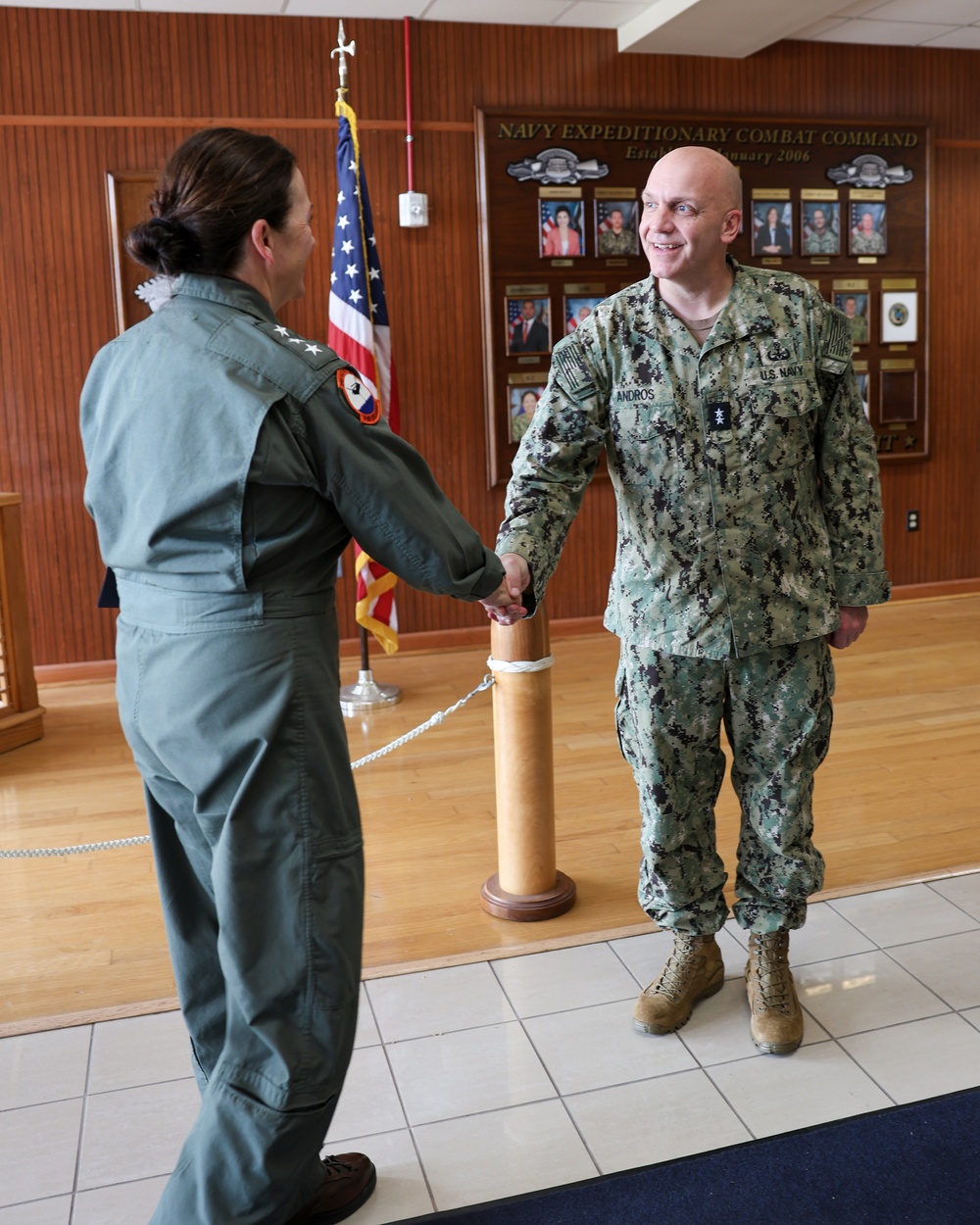 Chief of Navy Reserve Visits NECC Headquarters