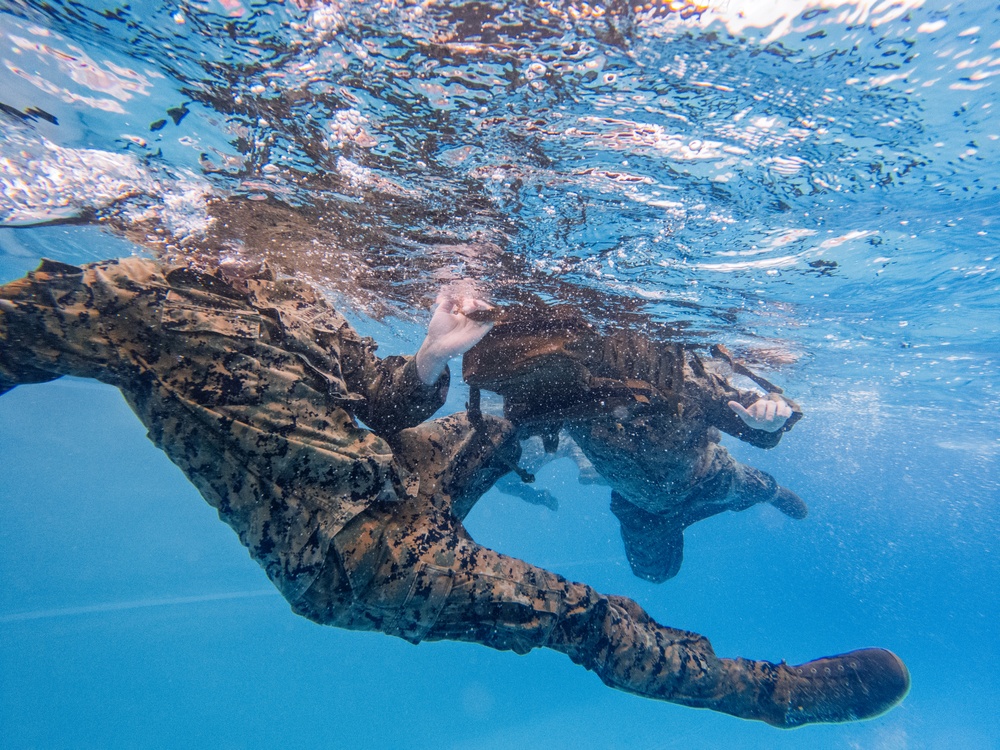 11th MEU Marines participate in water survival training