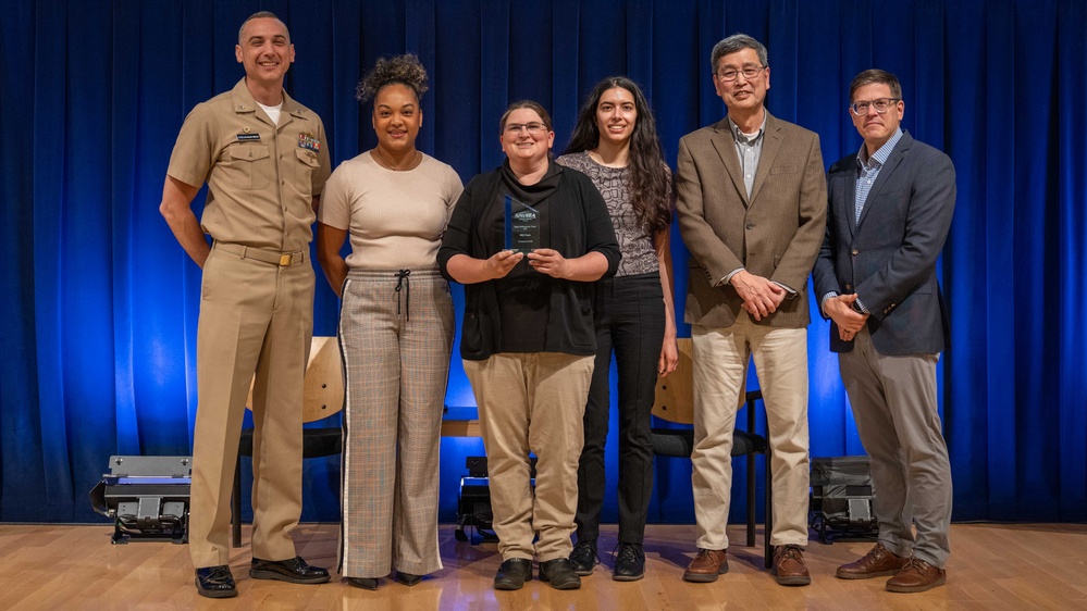 Carderock Division Honors Outstanding Employees at Annual Command Award Ceremony