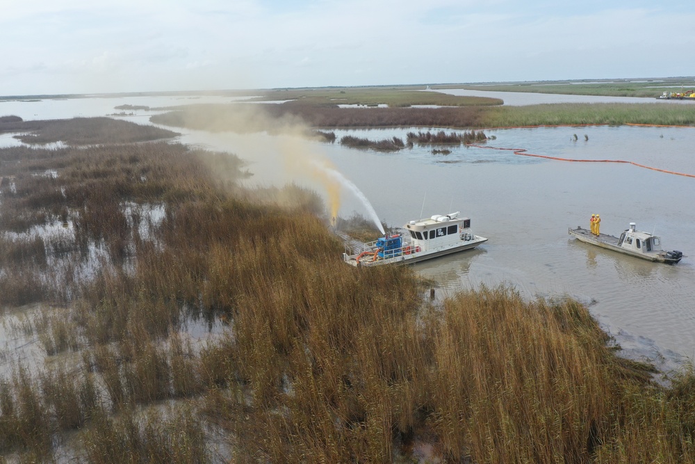 Unified Command continues response to release near Garden Island Bay, LA